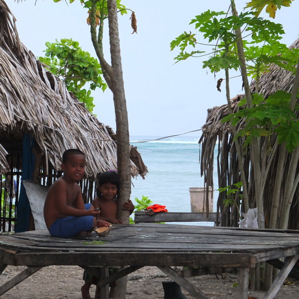 Kiribati kiribati-people