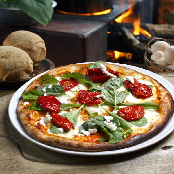 Naples pizza-on-table-naples