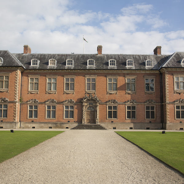 Newport newport tredegar house