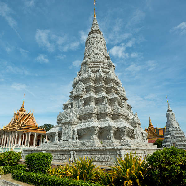 Phnom Penh grand temples