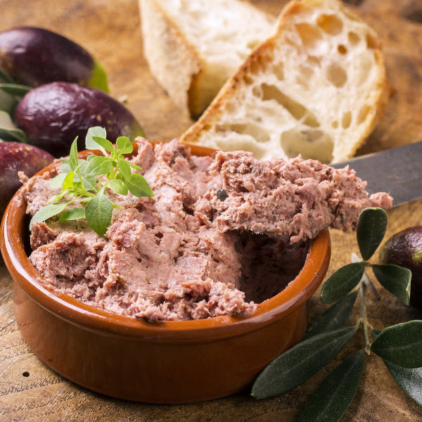 Québec City bread meat paste