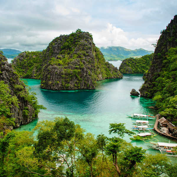 The Philippines island hopping
