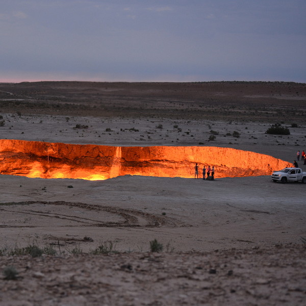 Turkmenistan gates-to-hell-turkmenistan